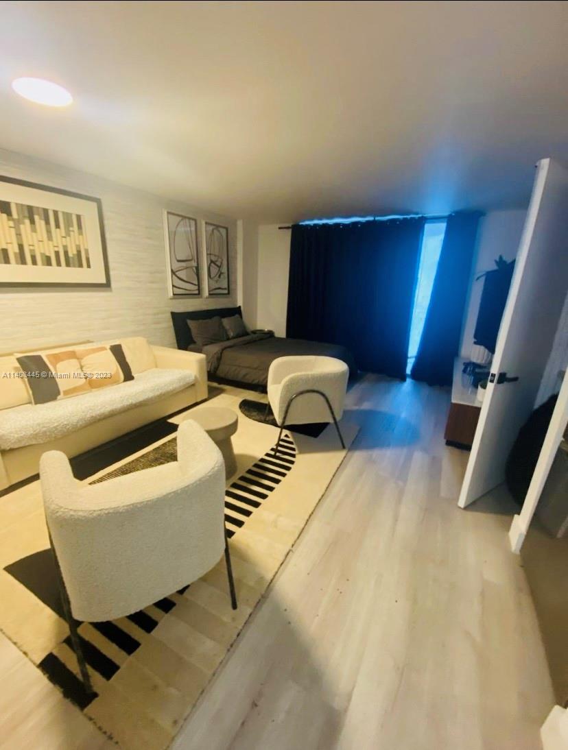 345 Ocean Dr Unit: 718