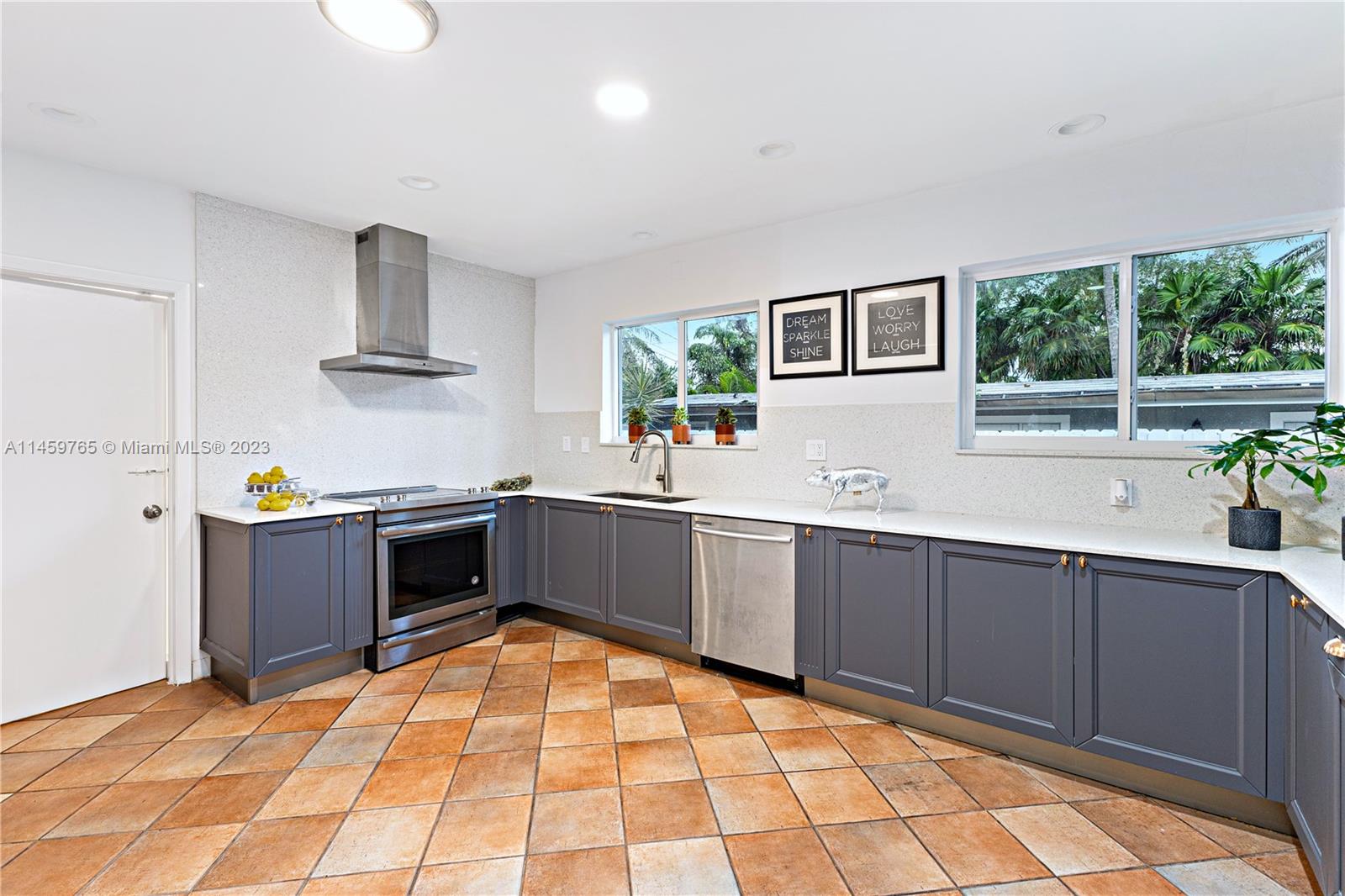 1505 NE 13th Pl