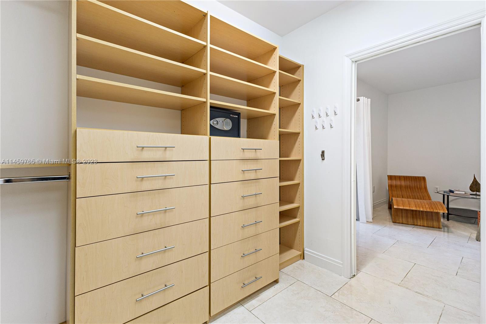 1505 NE 13th Pl