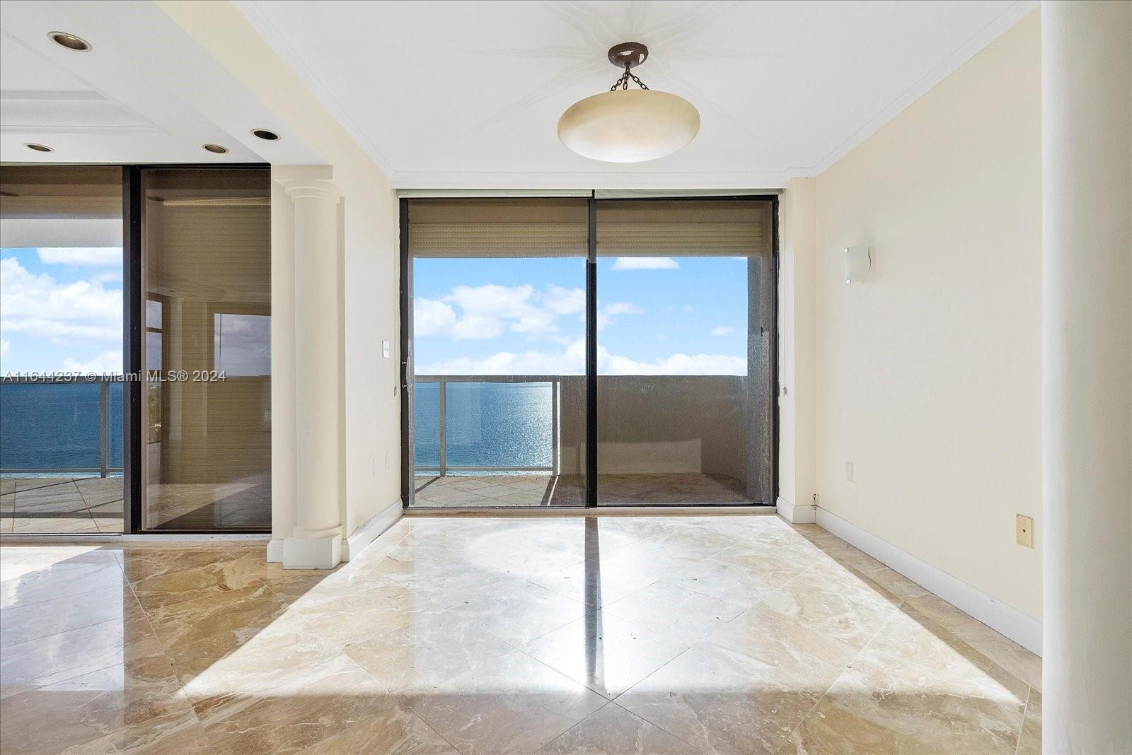 5757 Collins Ave # 2106