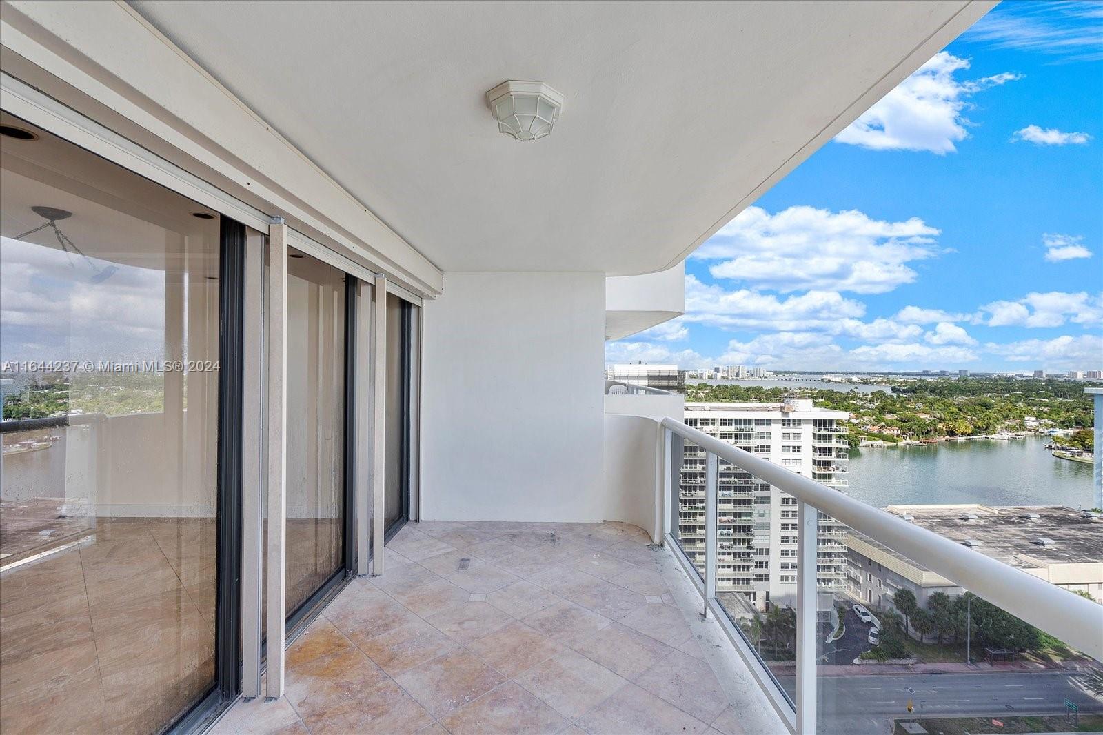 5757 Collins Ave # 2106