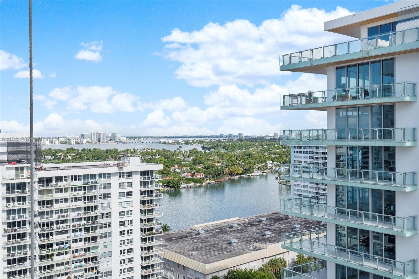 5757 Collins Ave # 2106