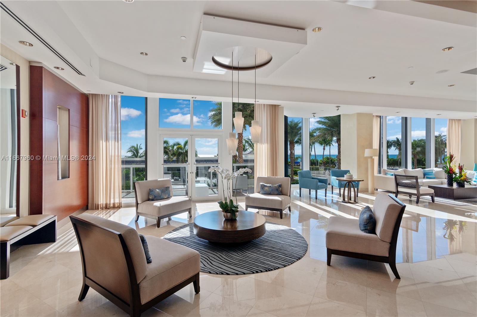 4779 Collins Ave # 1905