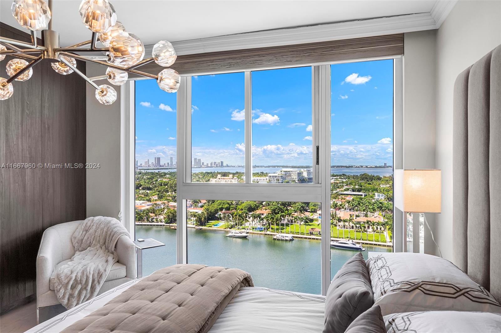 4779 Collins Ave # 1905