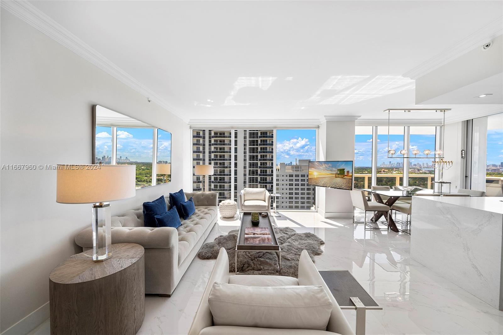 4779 Collins Ave # 1905