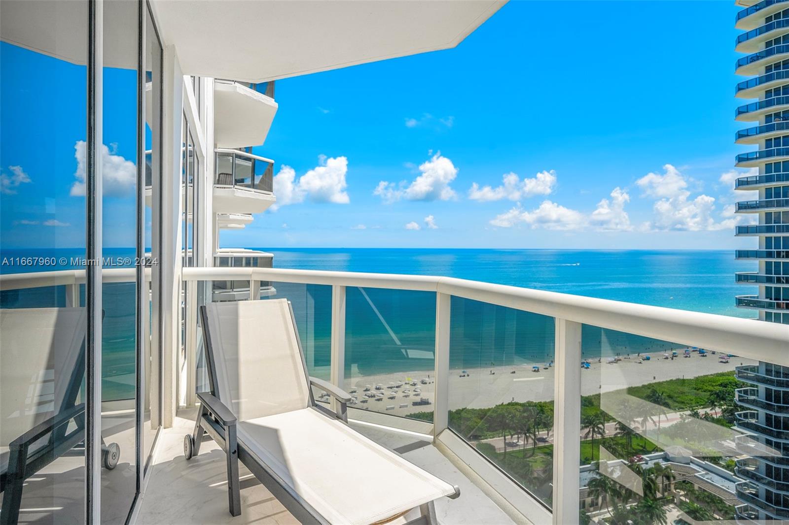 4779 Collins Ave # 1905