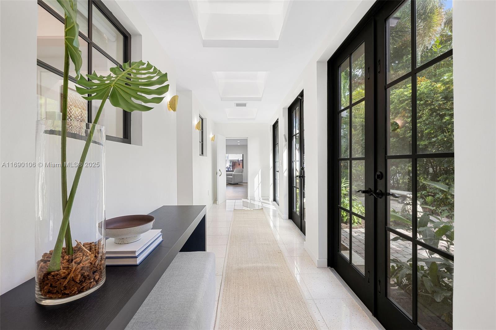 330 W 47th St