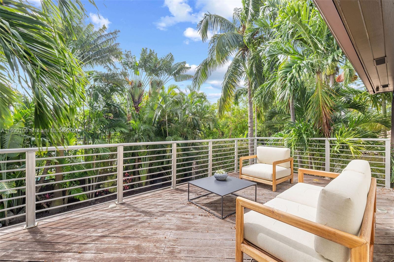 330 W 47th St