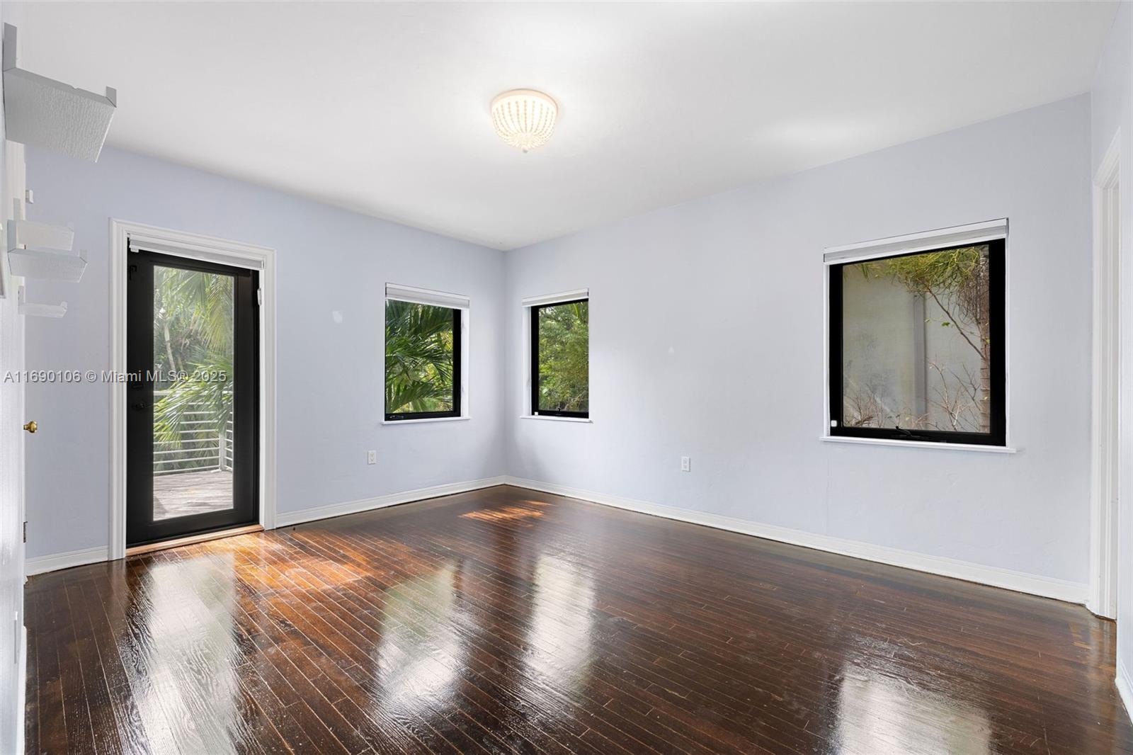 330 W 47th St