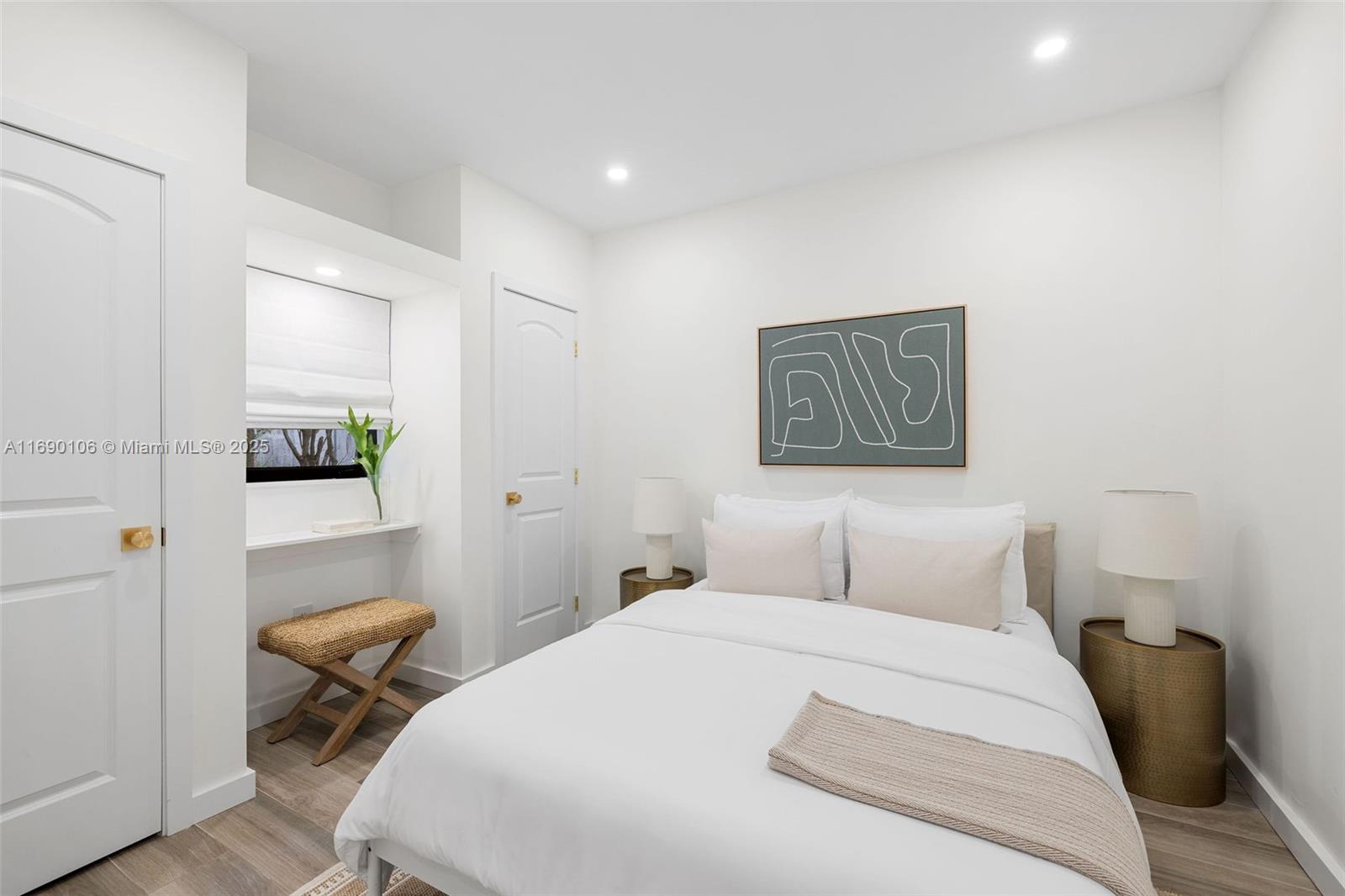 330 W 47th St