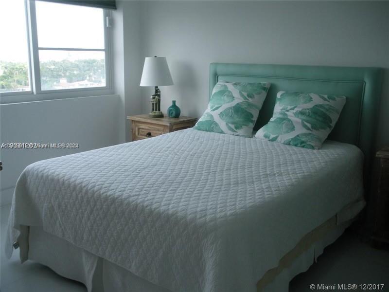 5005 Collins Ave # 1108