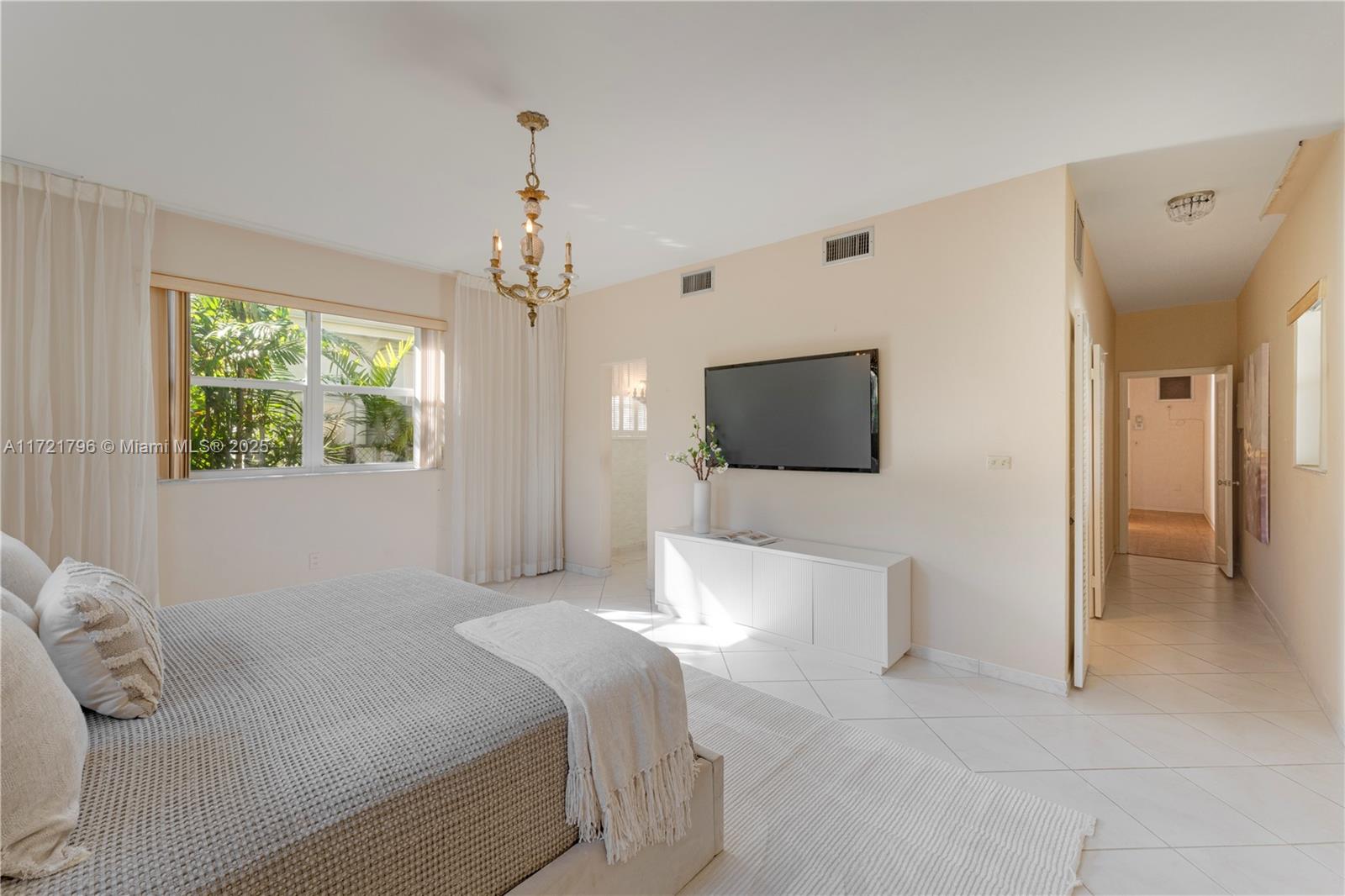 5150 La Gorce Dr
