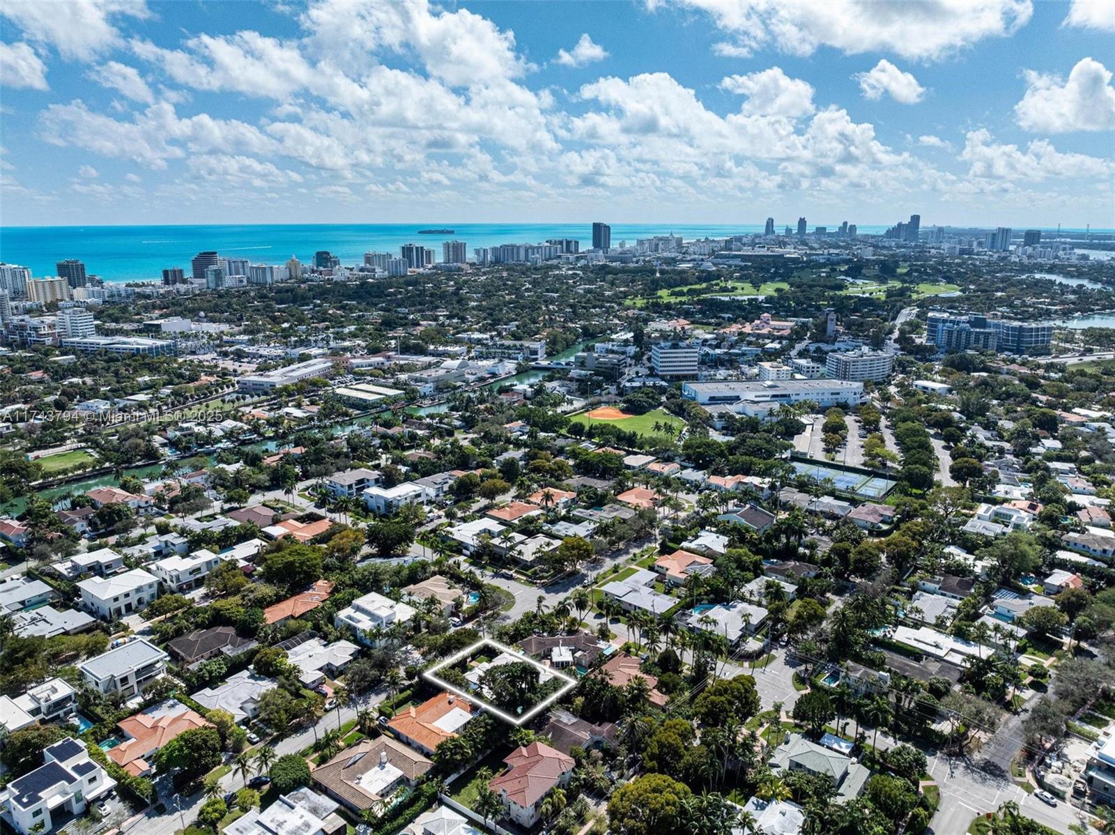 4450 N Jefferson Ave, Miami Beach