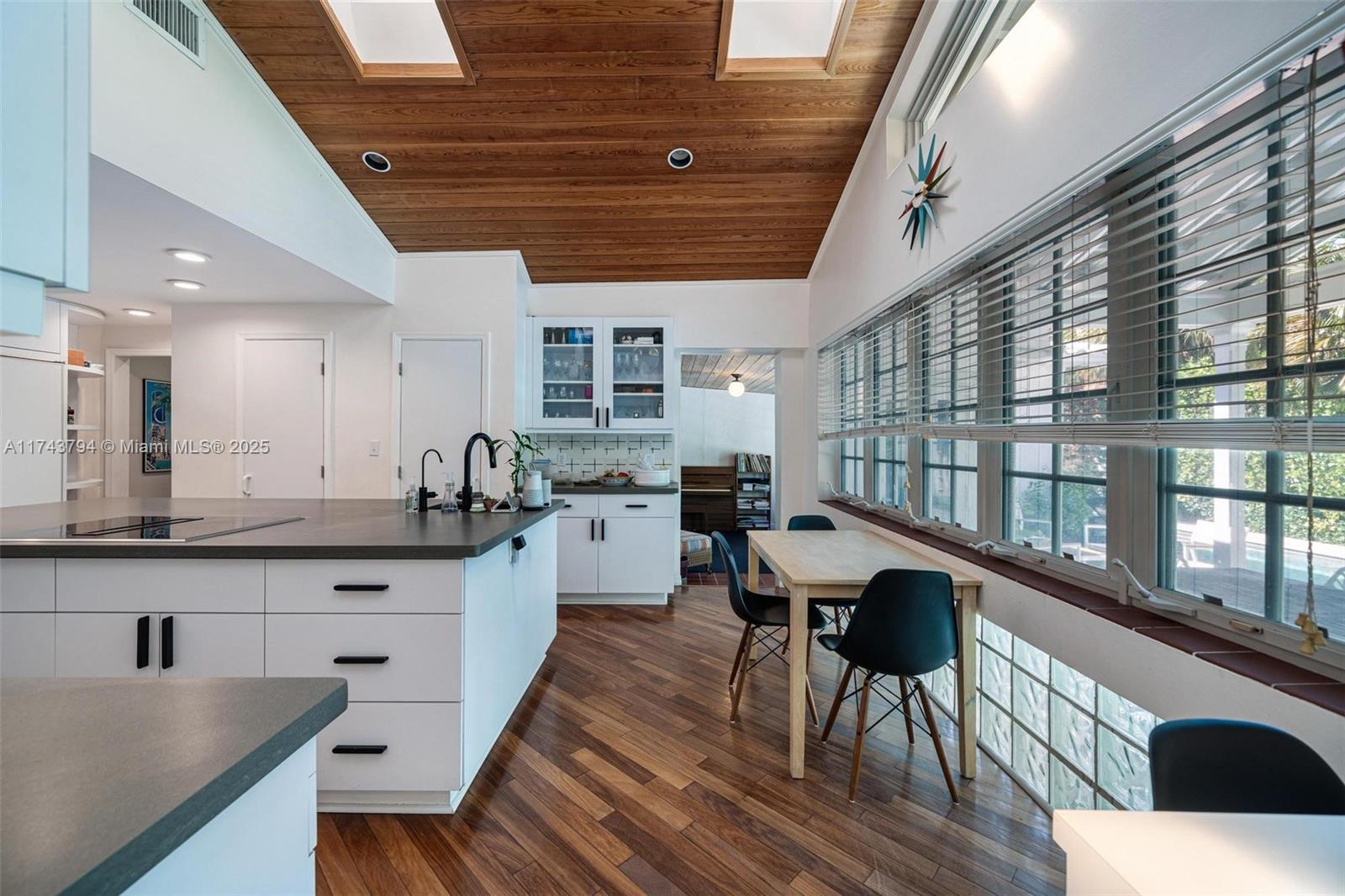 4450 N Jefferson Ave, Miami Beach