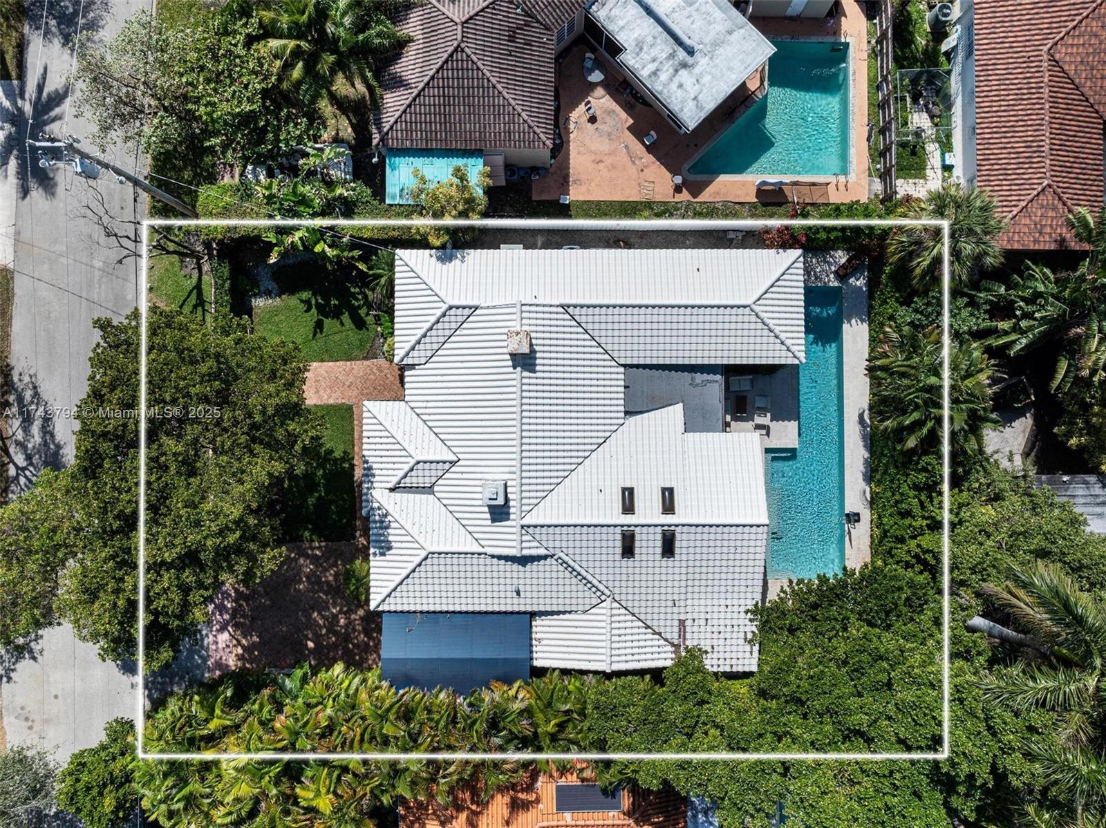 4450 N Jefferson Ave, Miami Beach