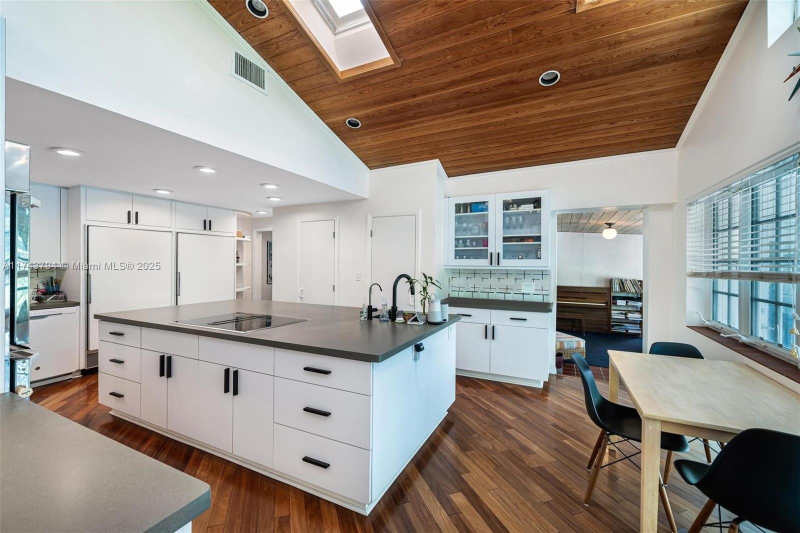 4450 N Jefferson Ave, Miami Beach