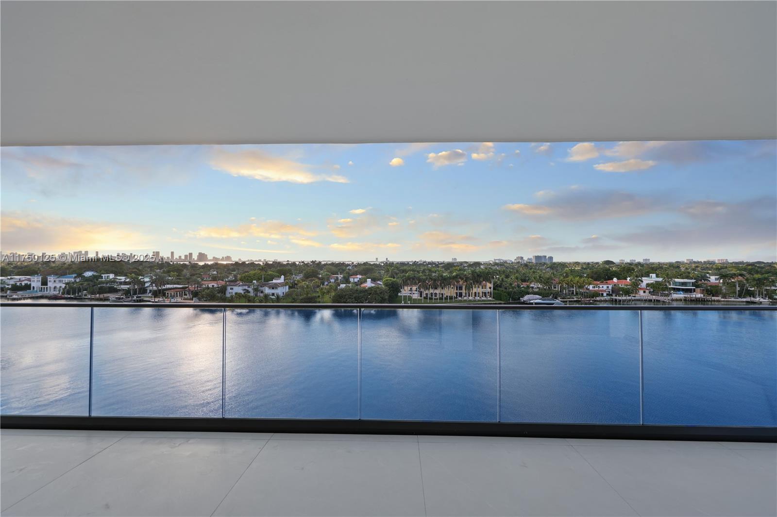 5500 Collins Ave # 802