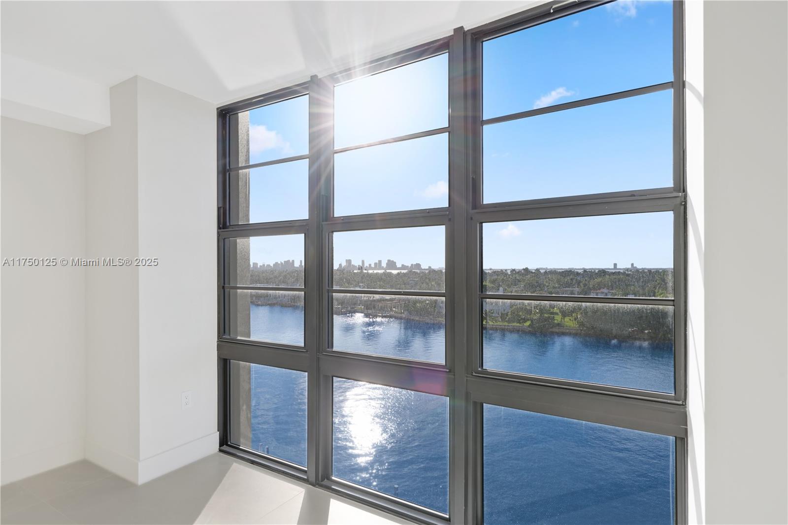 5500 Collins Ave # 802