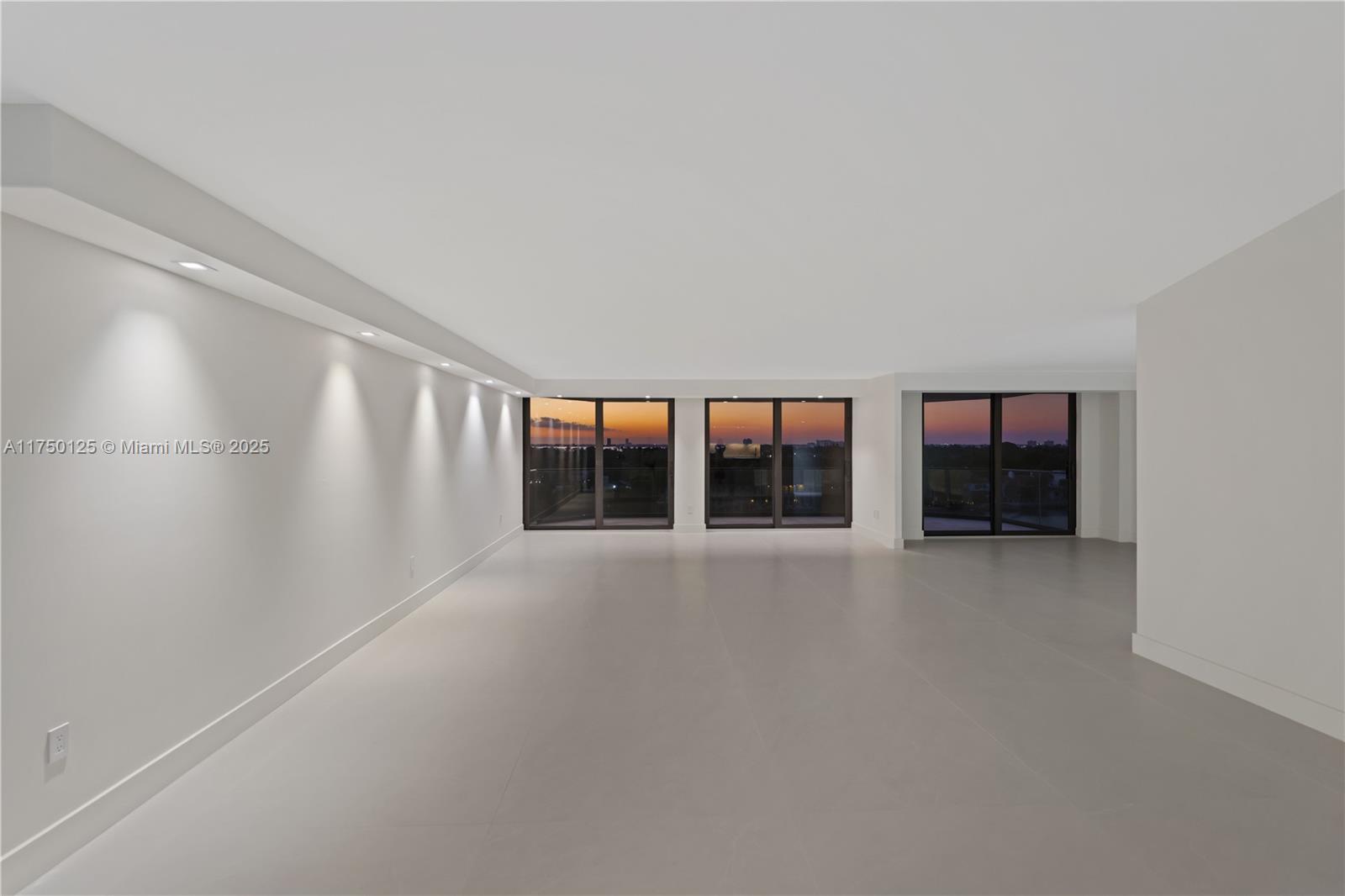 5500 Collins Ave # 802