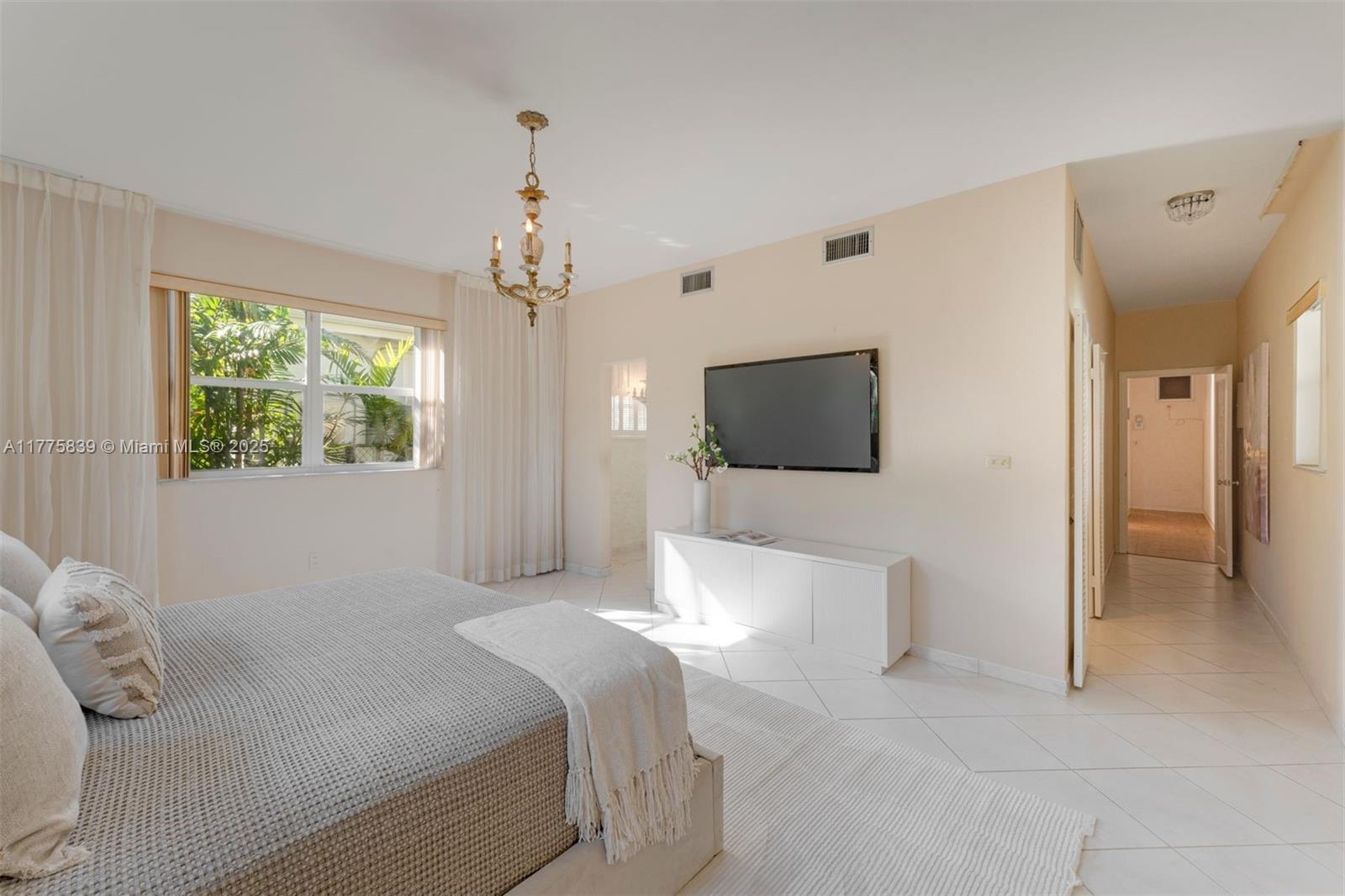 5150 La Gorce Dr