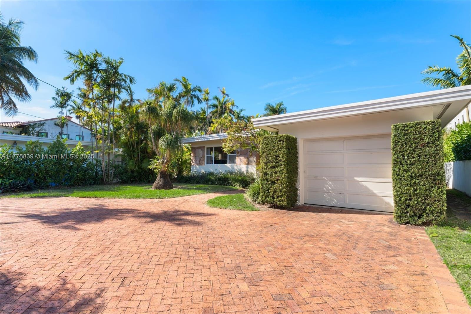 5150 La Gorce Dr