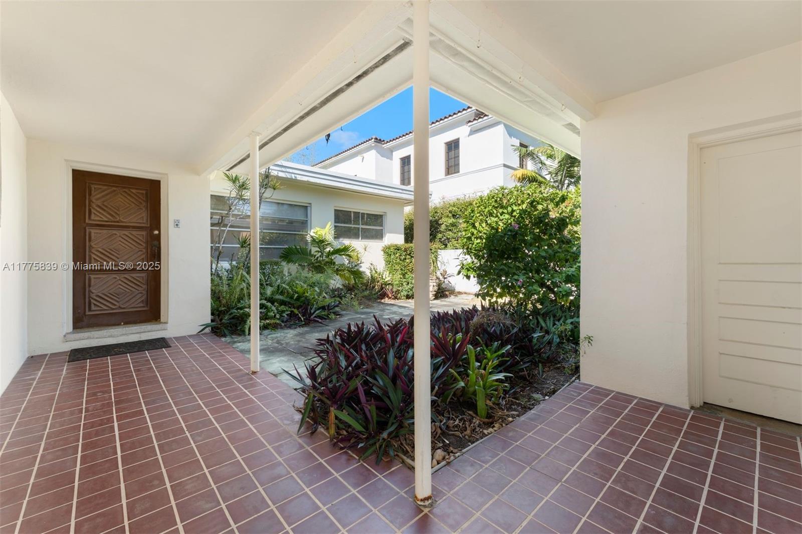 5150 La Gorce Dr