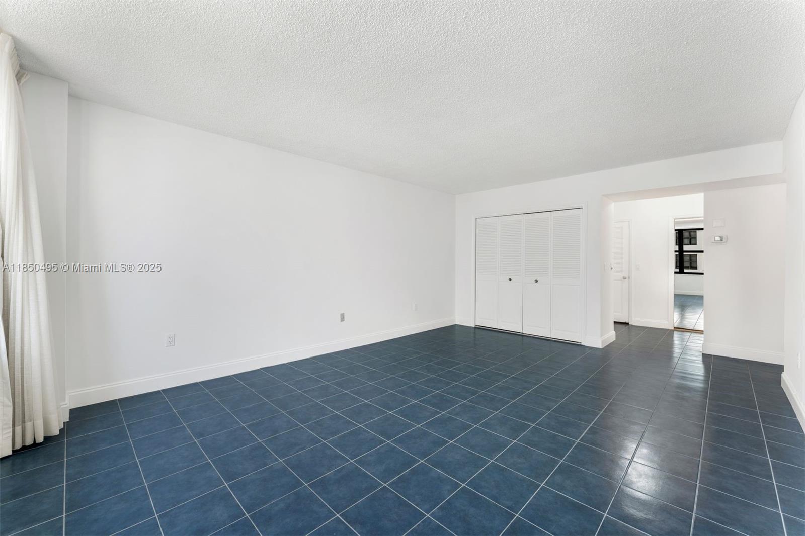 9801 Collins Ave # 18H
