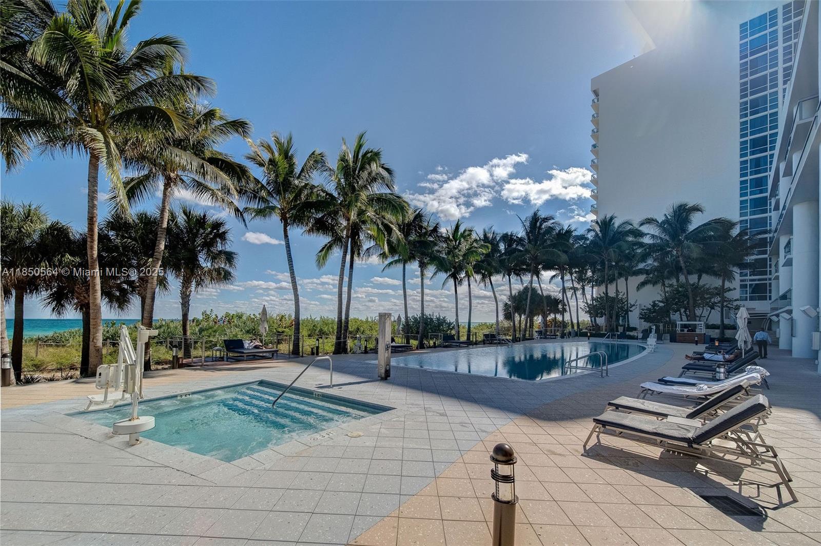 6799 Collins Ave # 1101