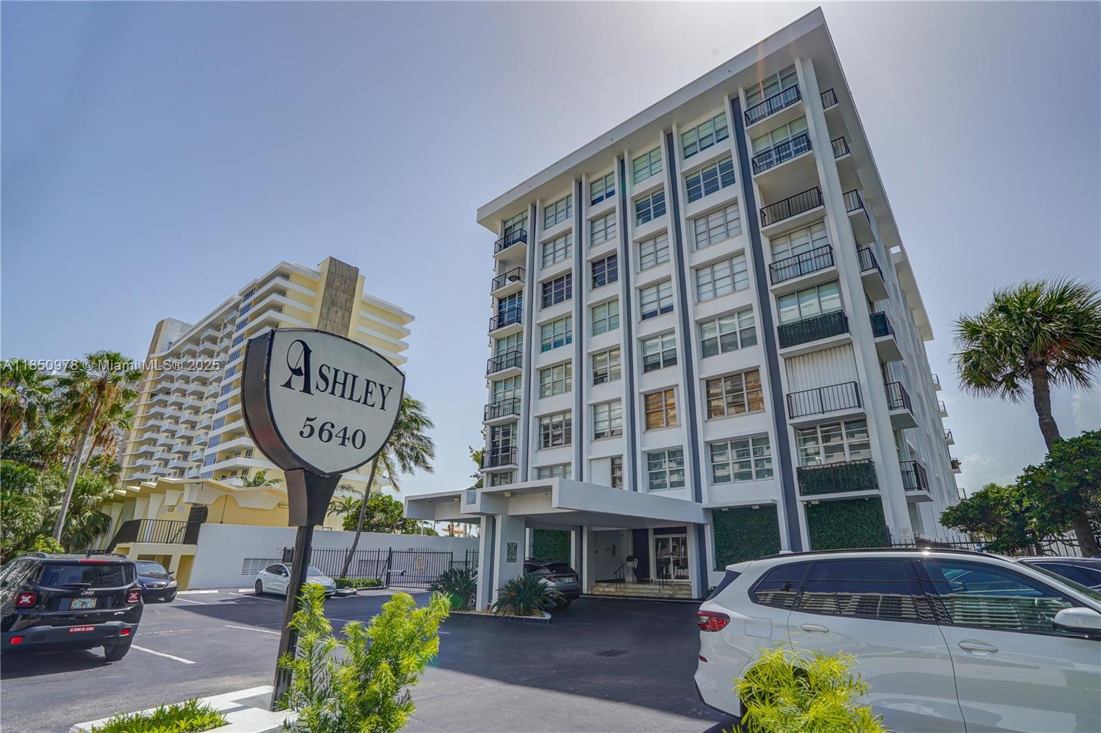 5640 Collins Ave # 7B