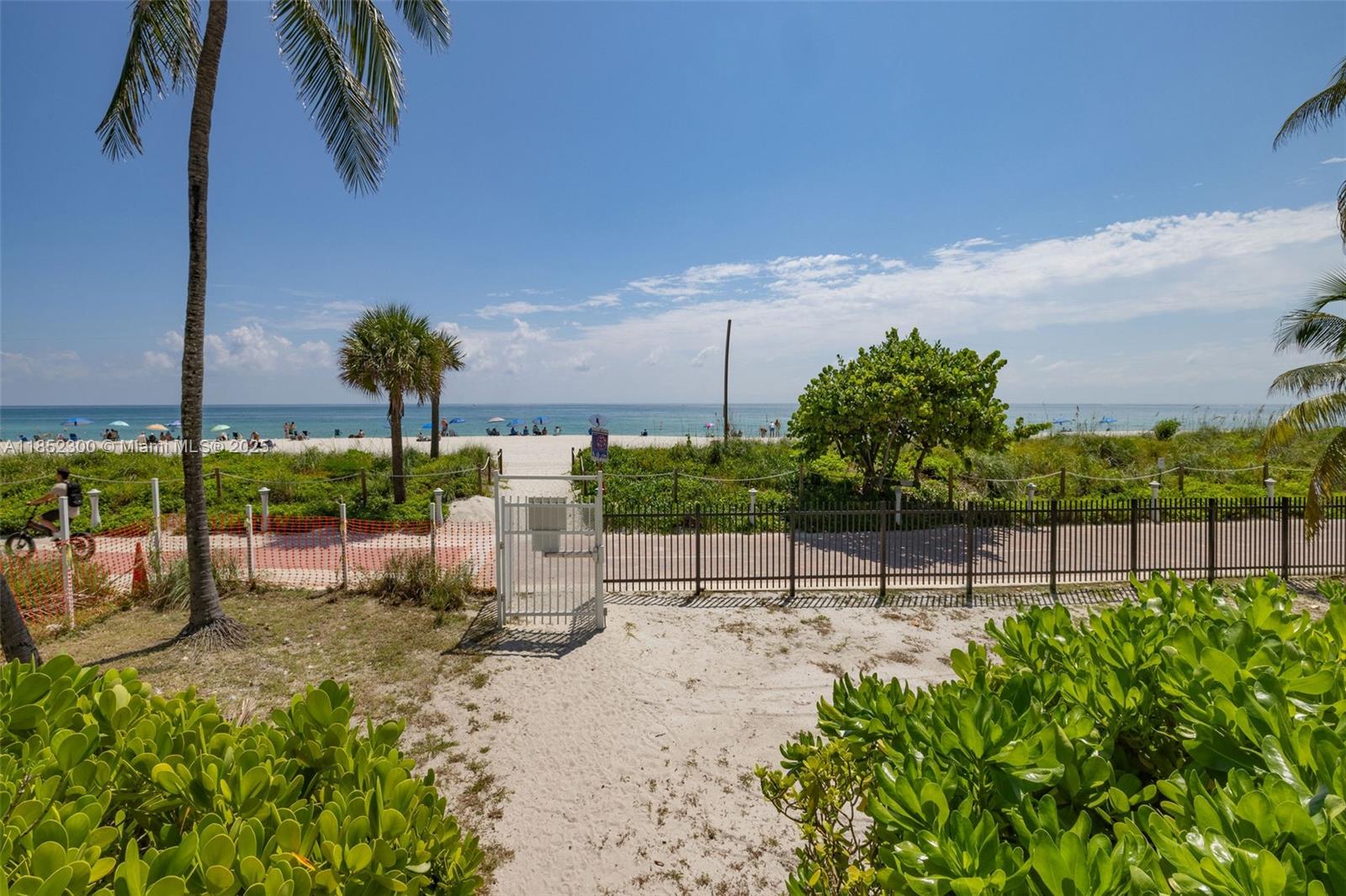 5415 Collins Ave # 407