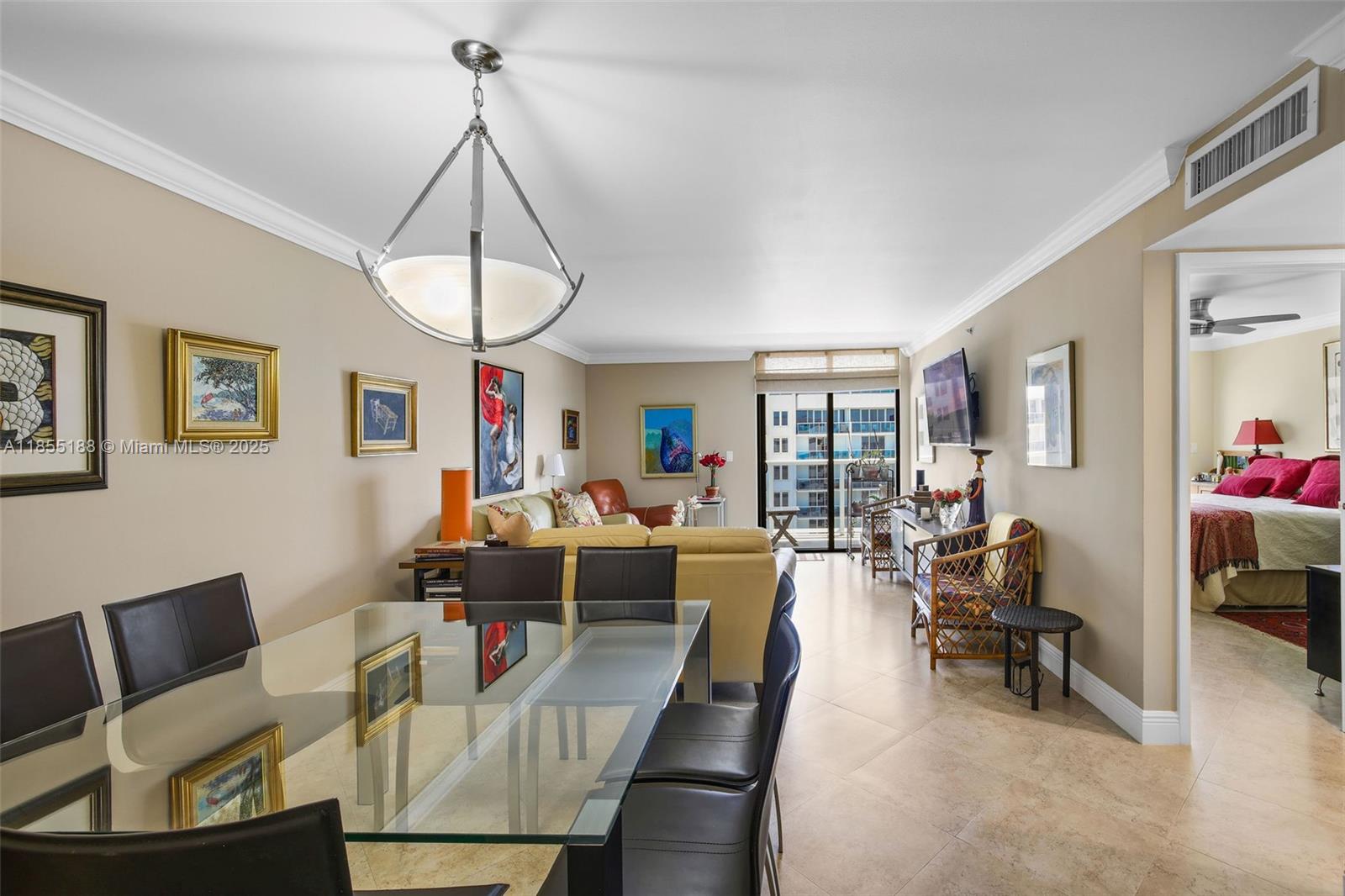 2401 Collins Ave # 1807