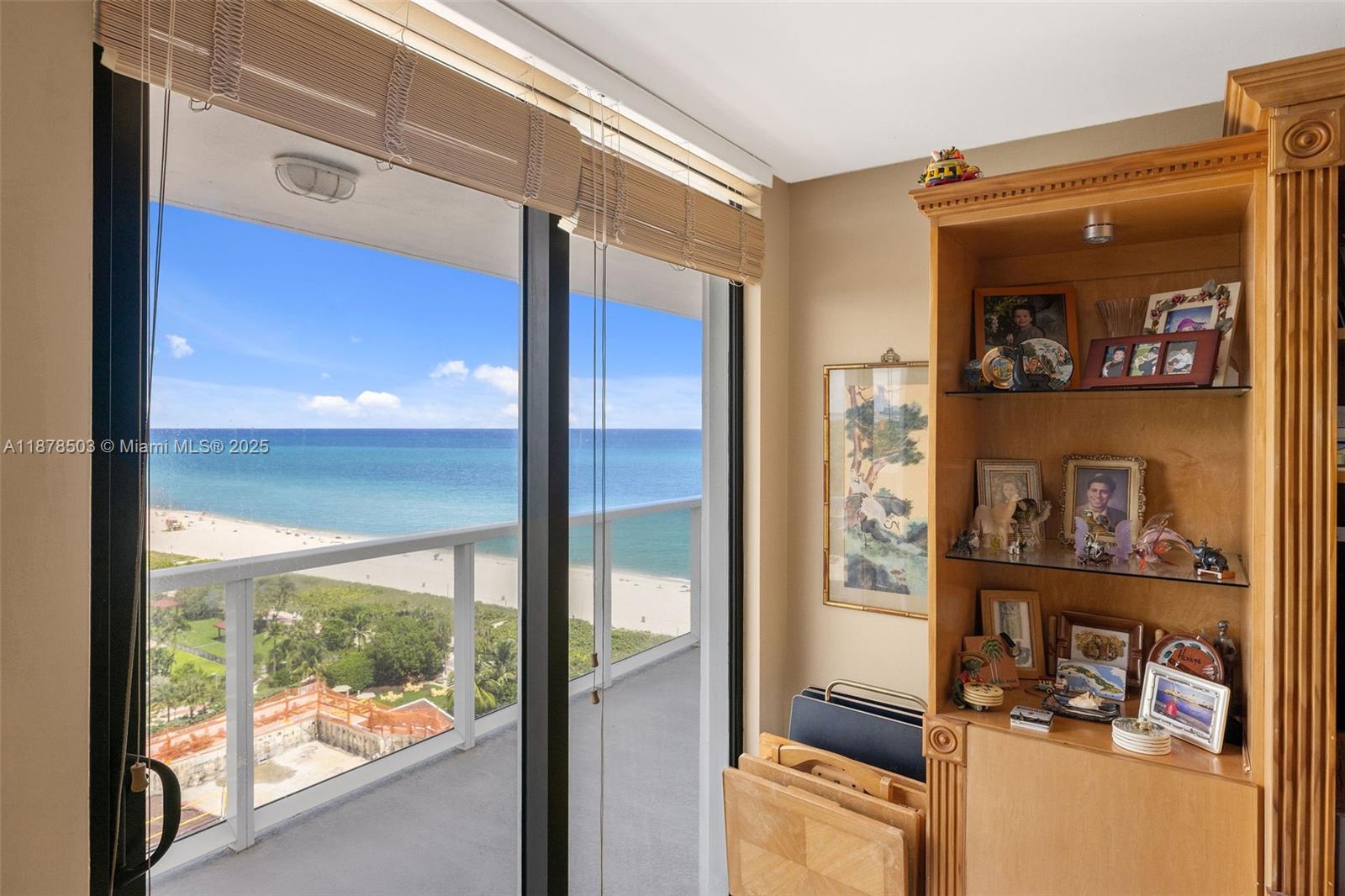 2401 Collins Ave # 1712