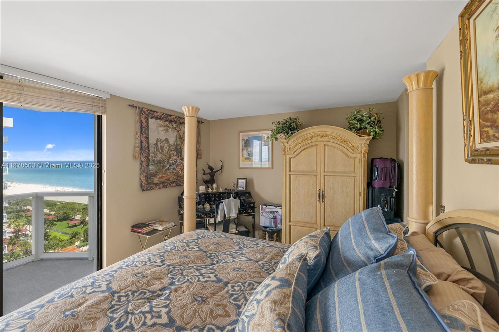 2401 Collins Ave # 1712