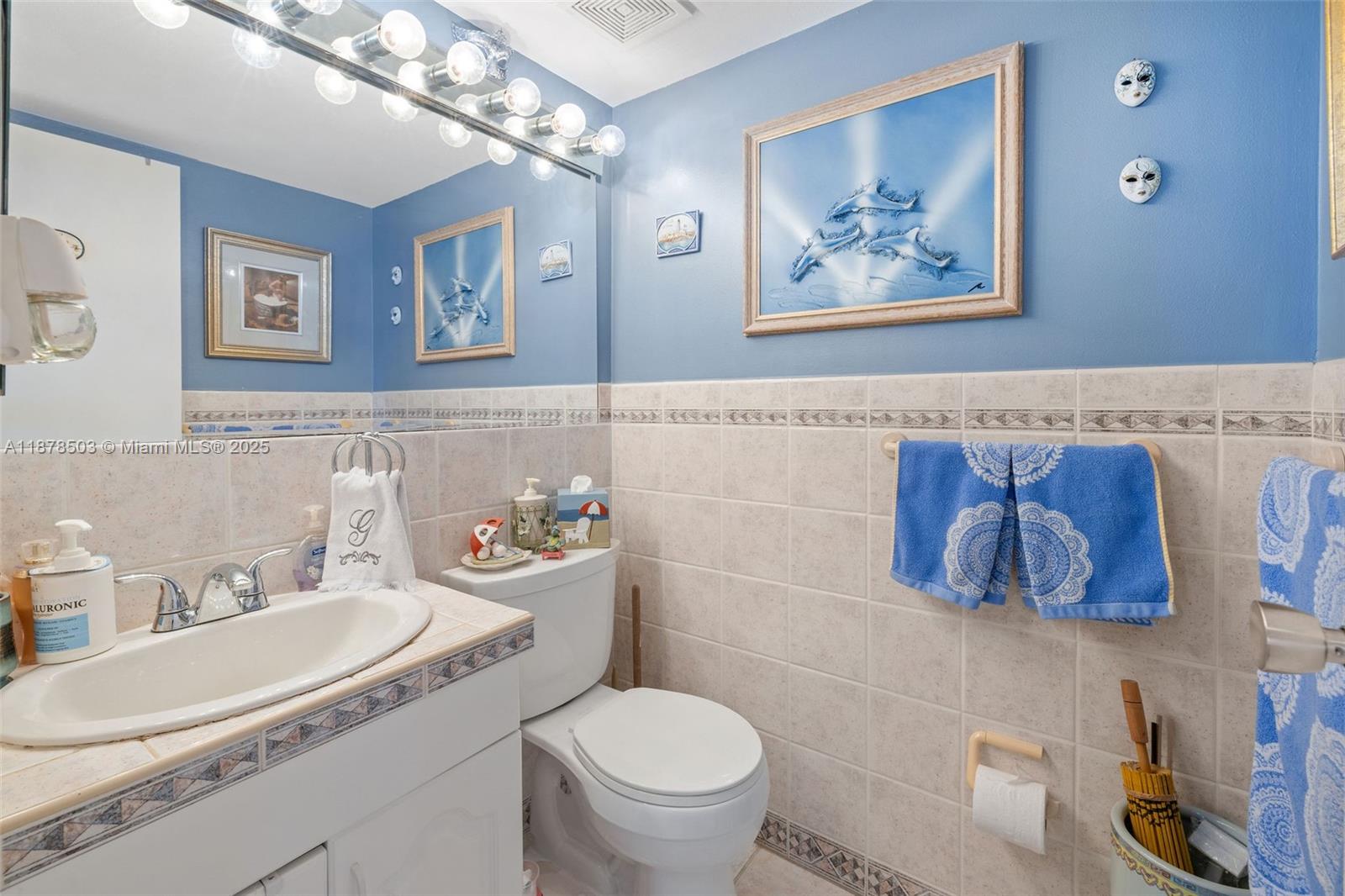 2401 Collins Ave # 1712