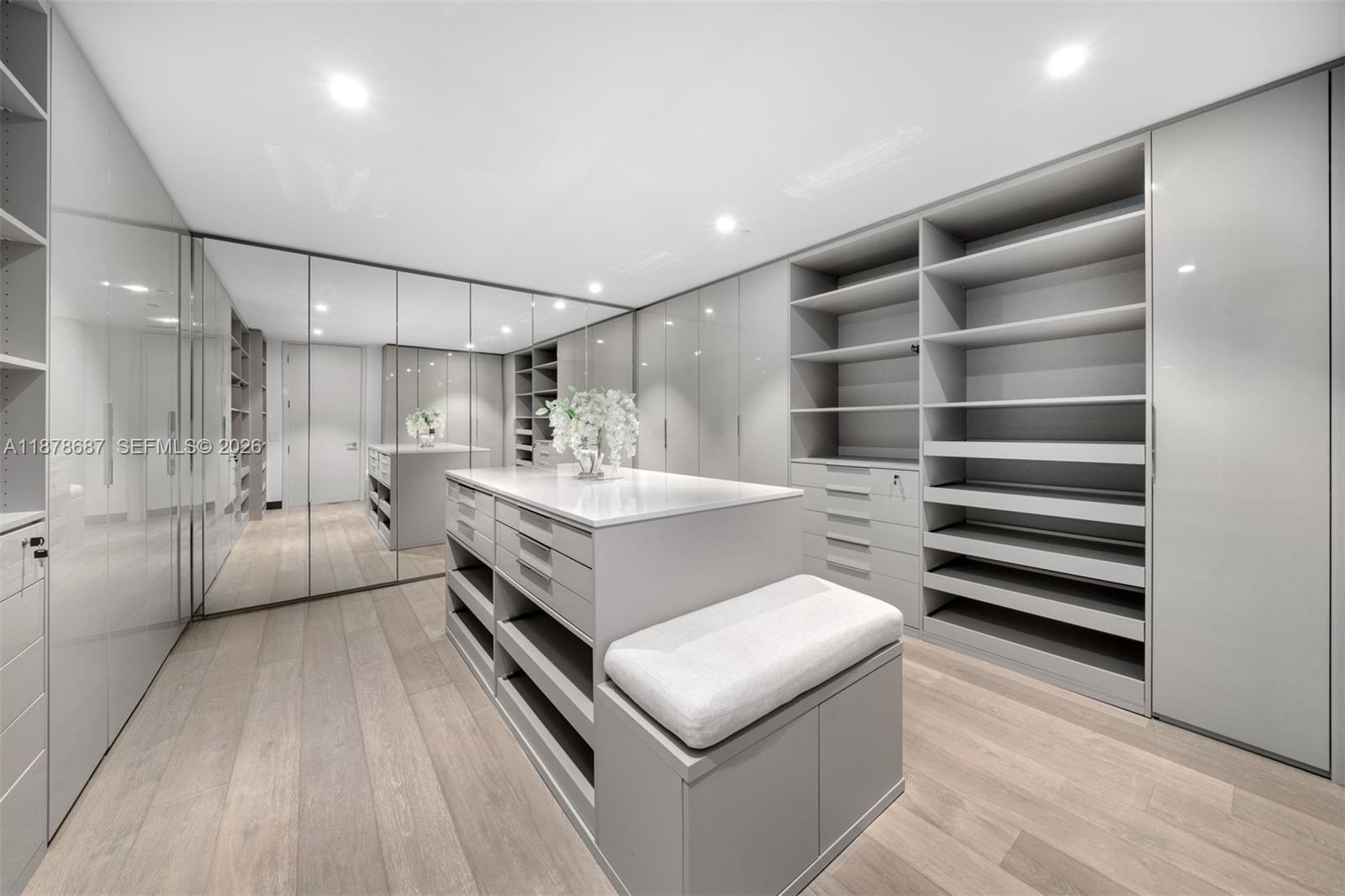 9349 Collins Ave # 406