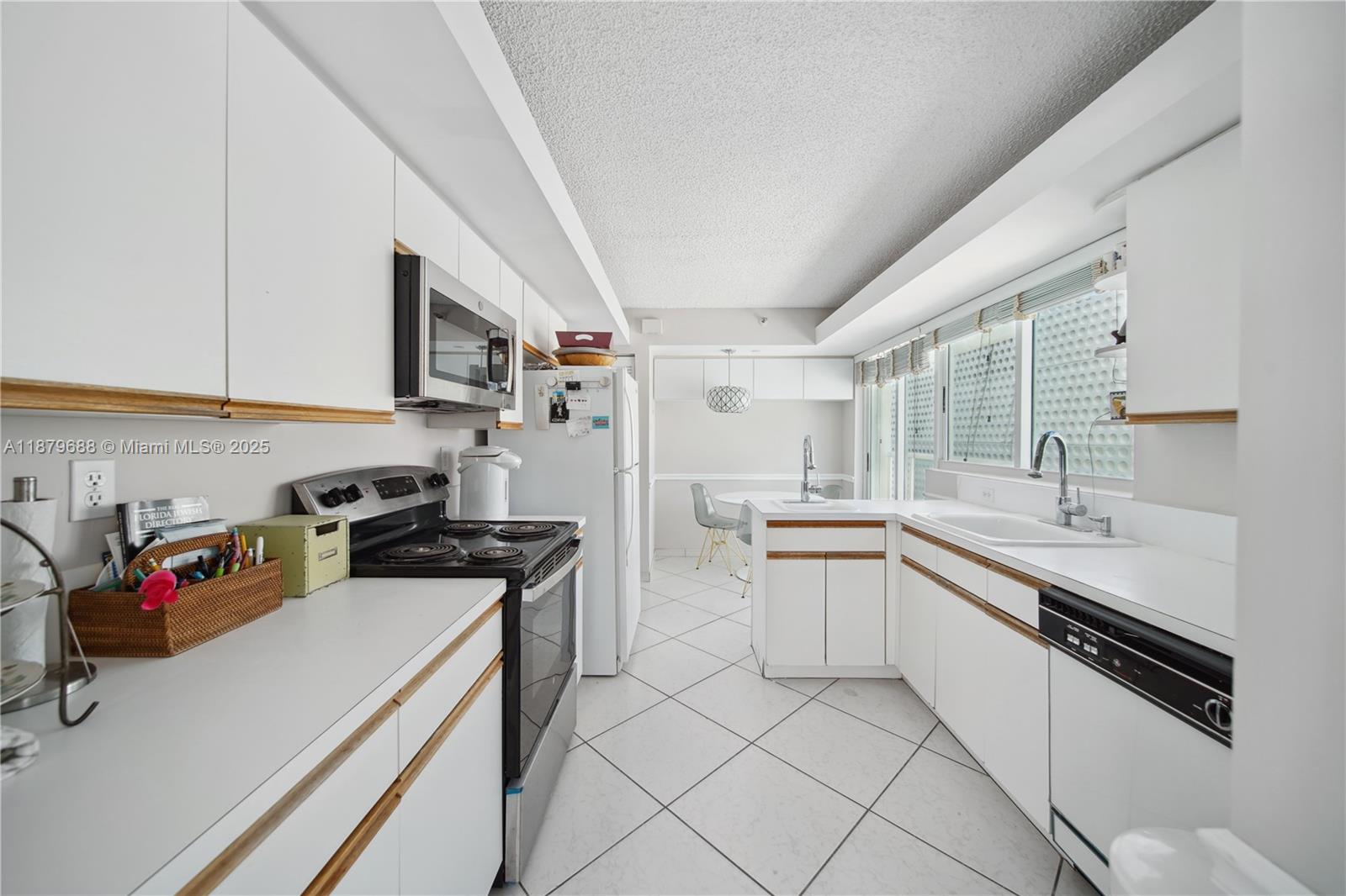 3411 Indian Creek Dr # 604