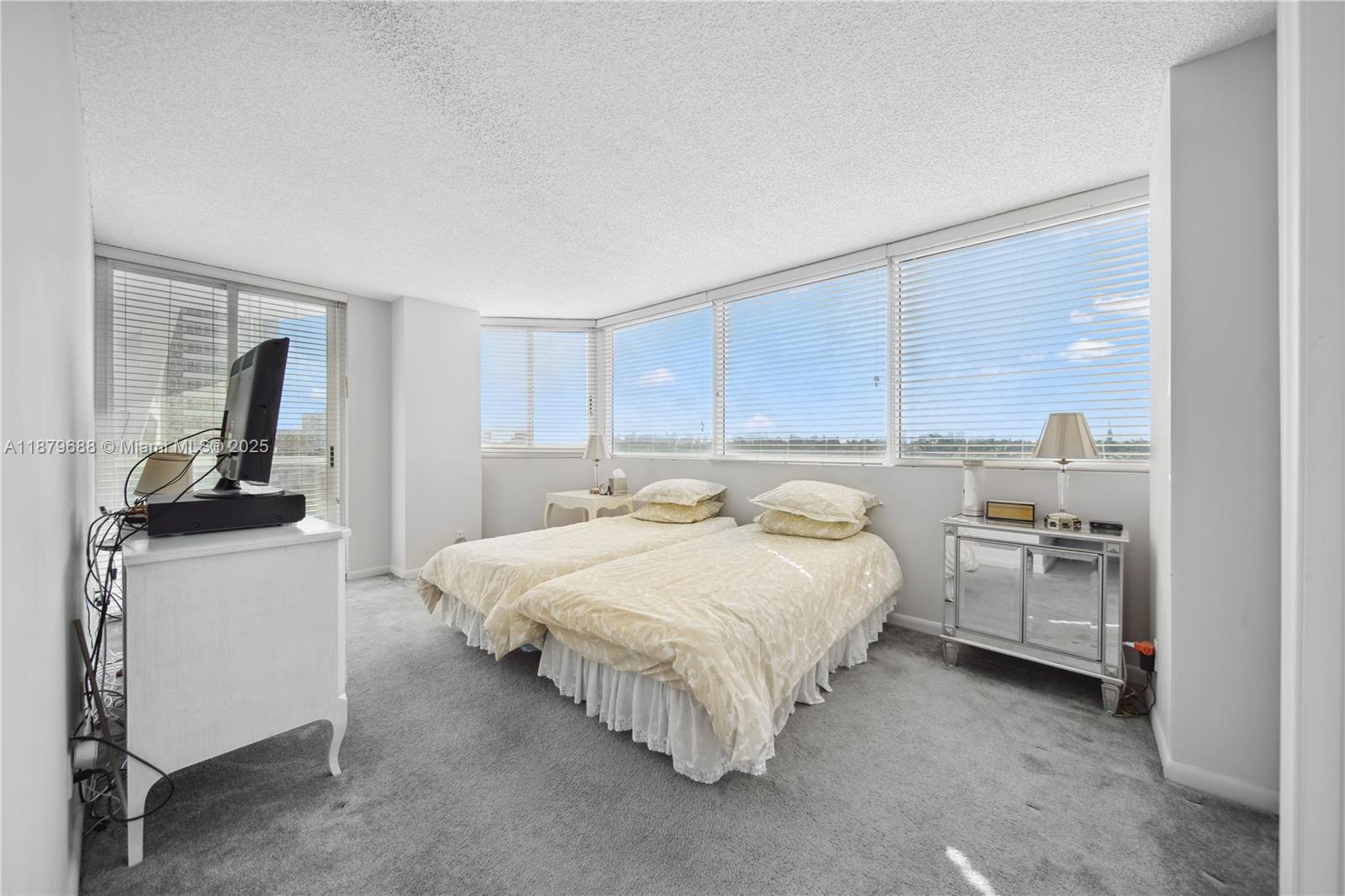 3411 Indian Creek Dr # 604