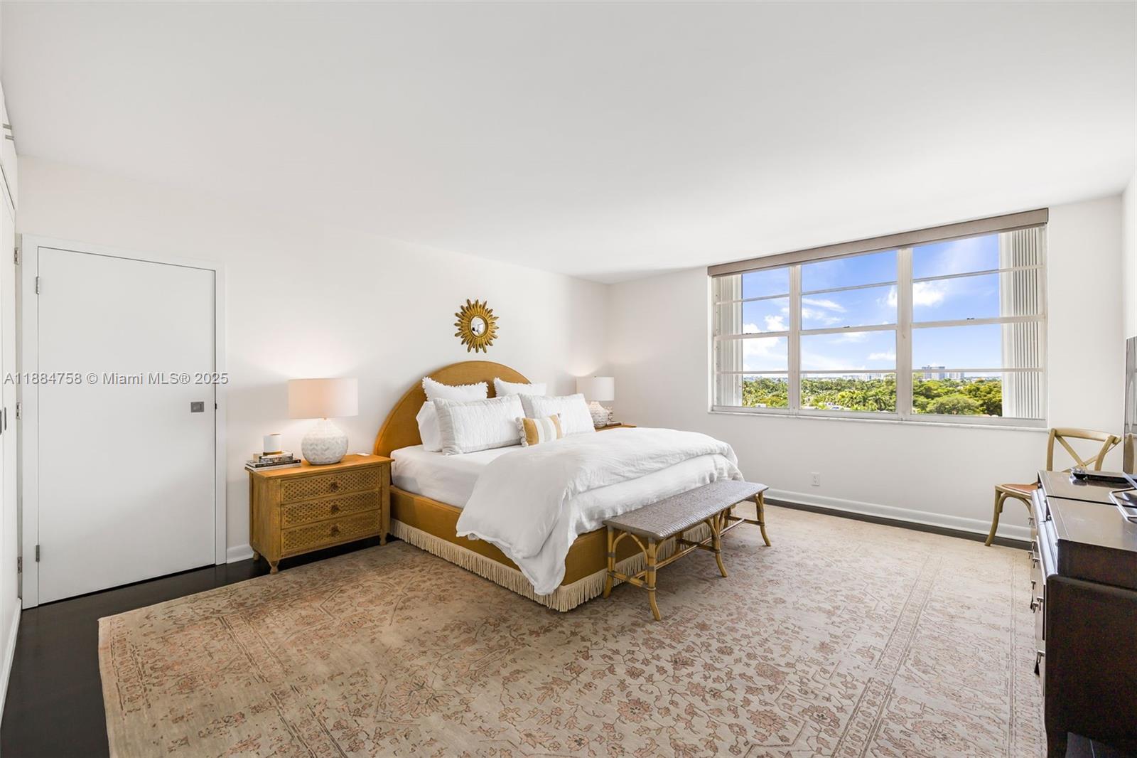 5660 Collins Ave # 8D