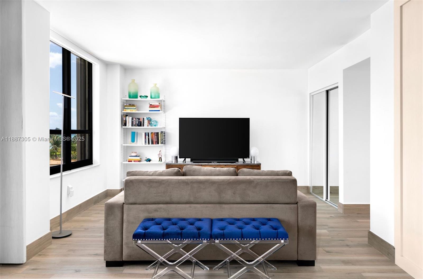 10185 Collins Ave # 519, Bal Harbour Unit: 519