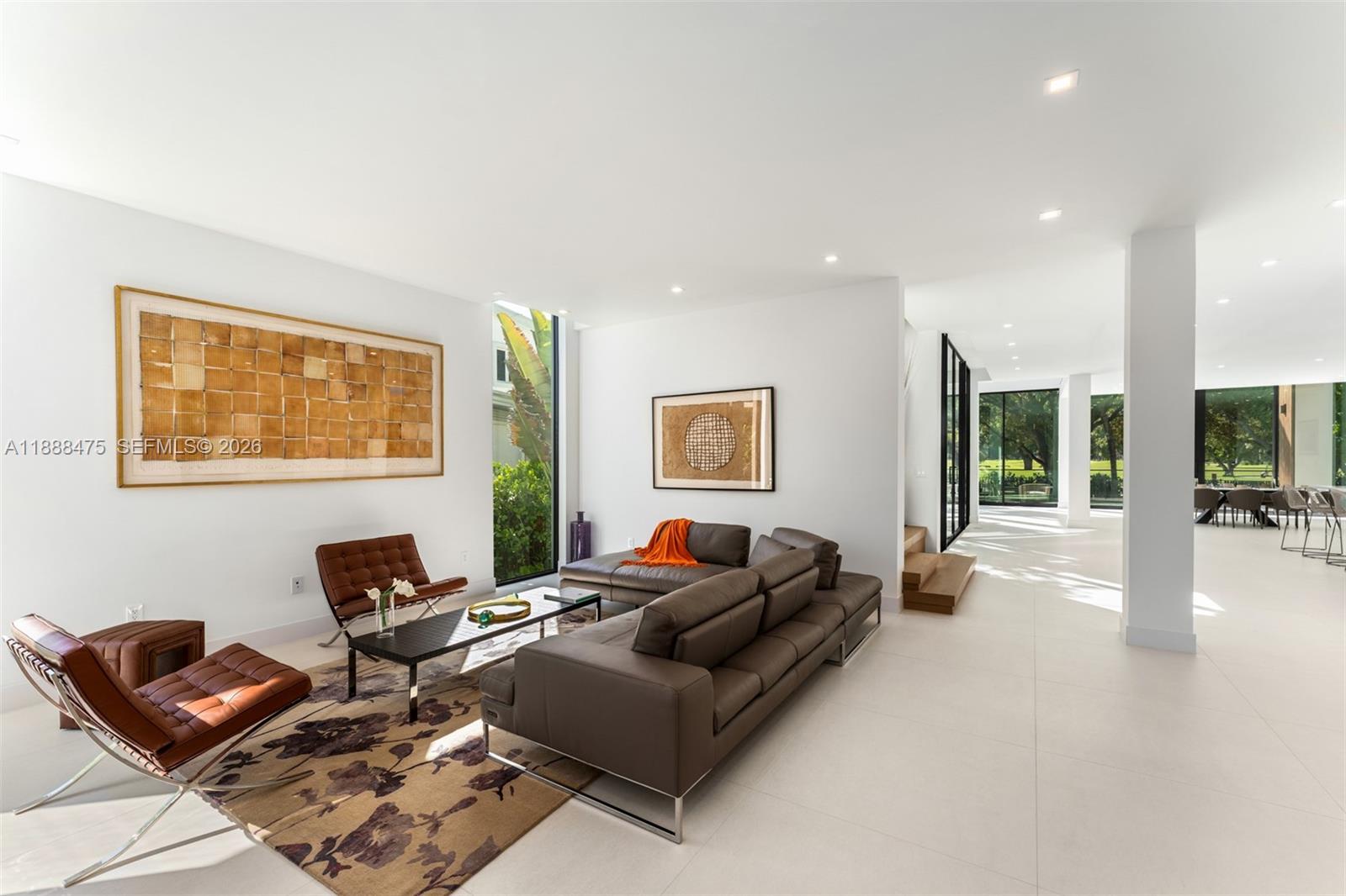 3114 Prairie Ave