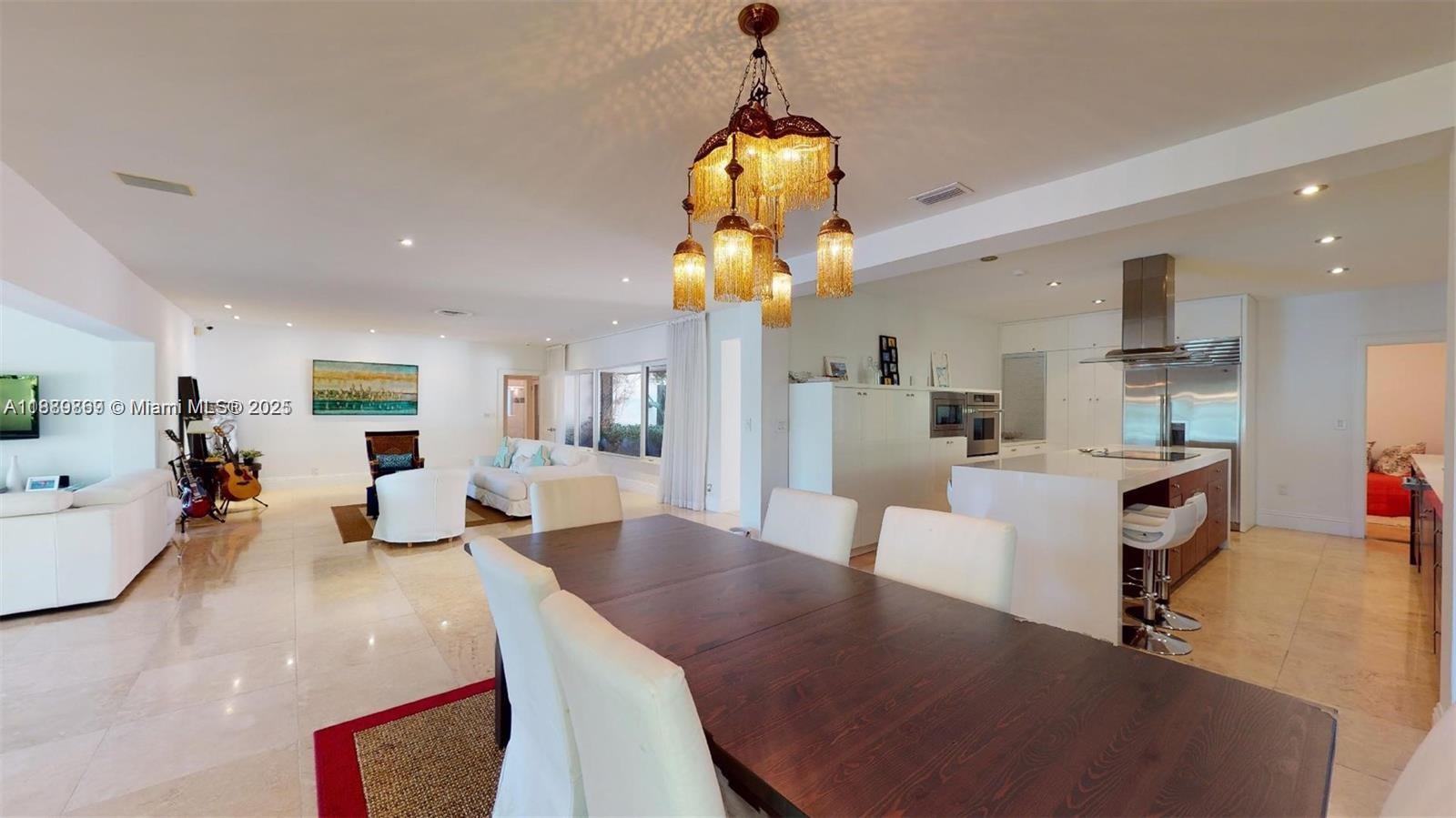6015 Pine Tree Dr # 0