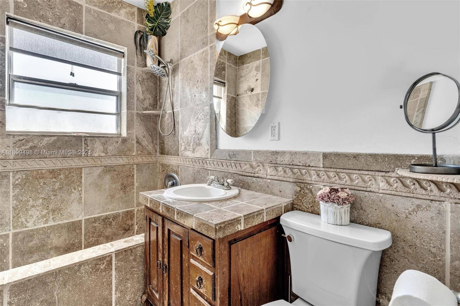 836 W 40th St, Miami Beach