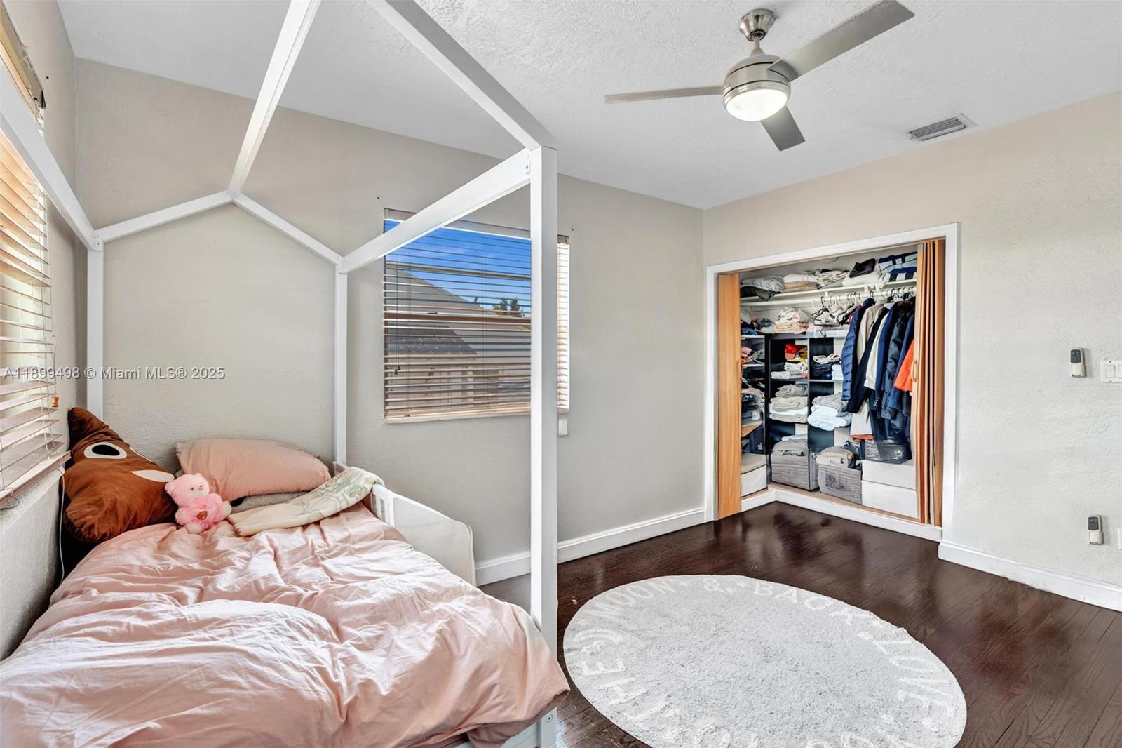 836 W 40th St, Miami Beach