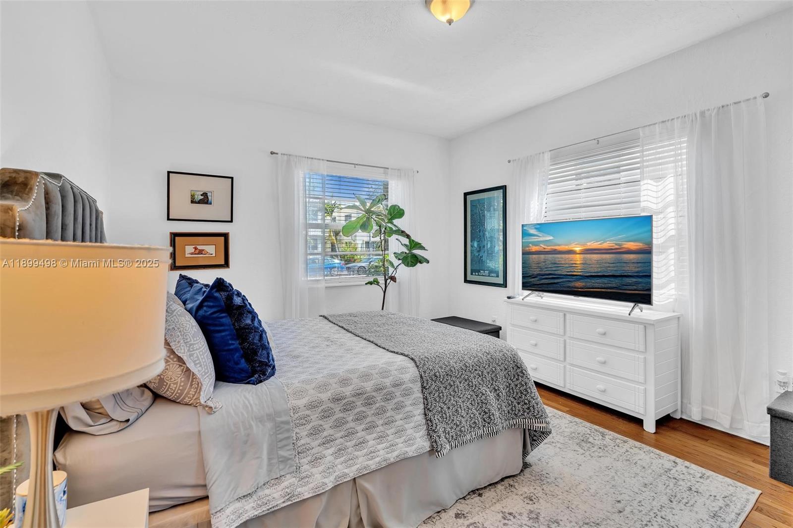 836 W 40th St, Miami Beach