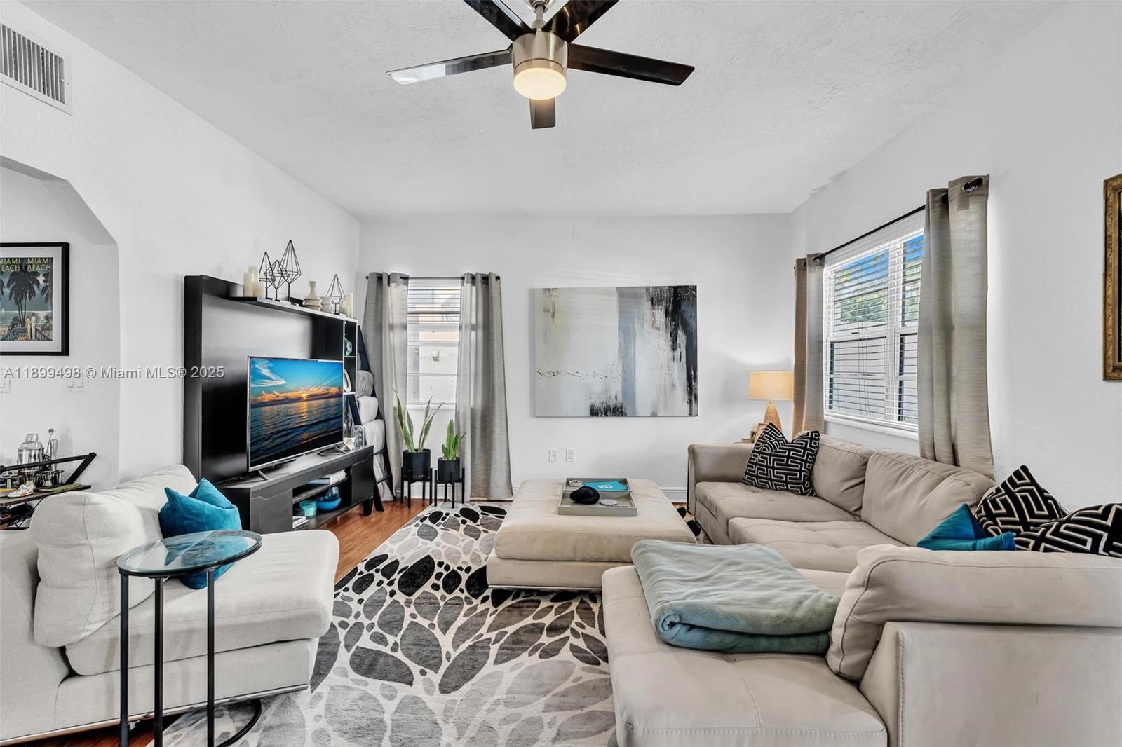 836 W 40th St, Miami Beach