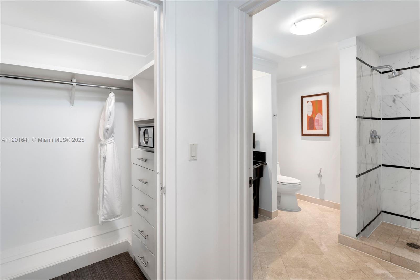 4391 Collins Ave # 512