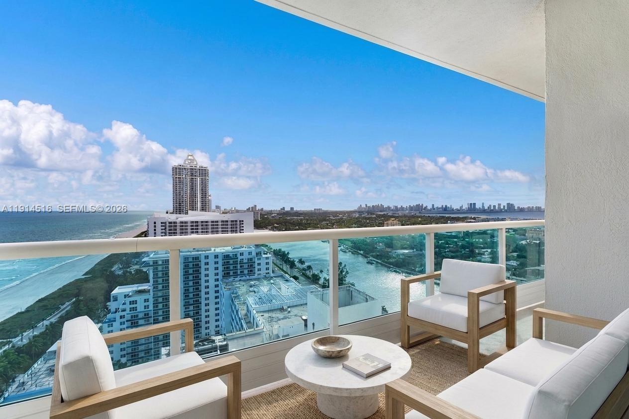 5025 Collins Ave # 1 Unit: PH-1