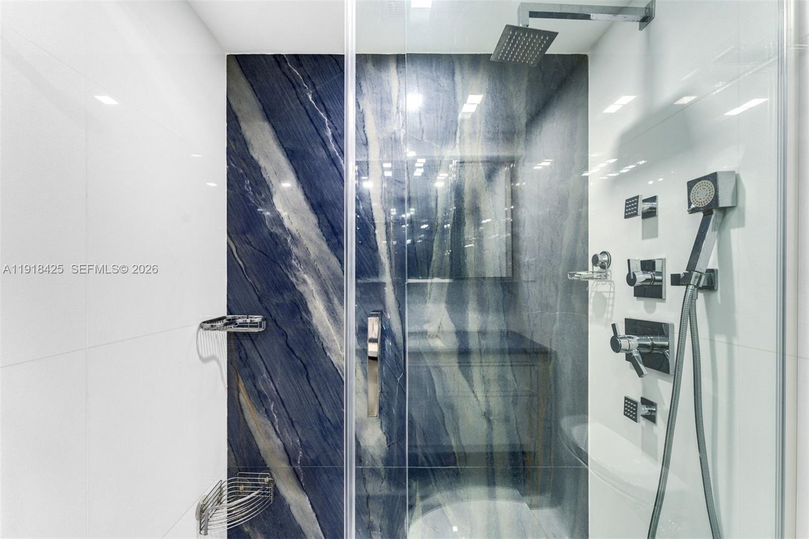 5225 Collins Ave # 603