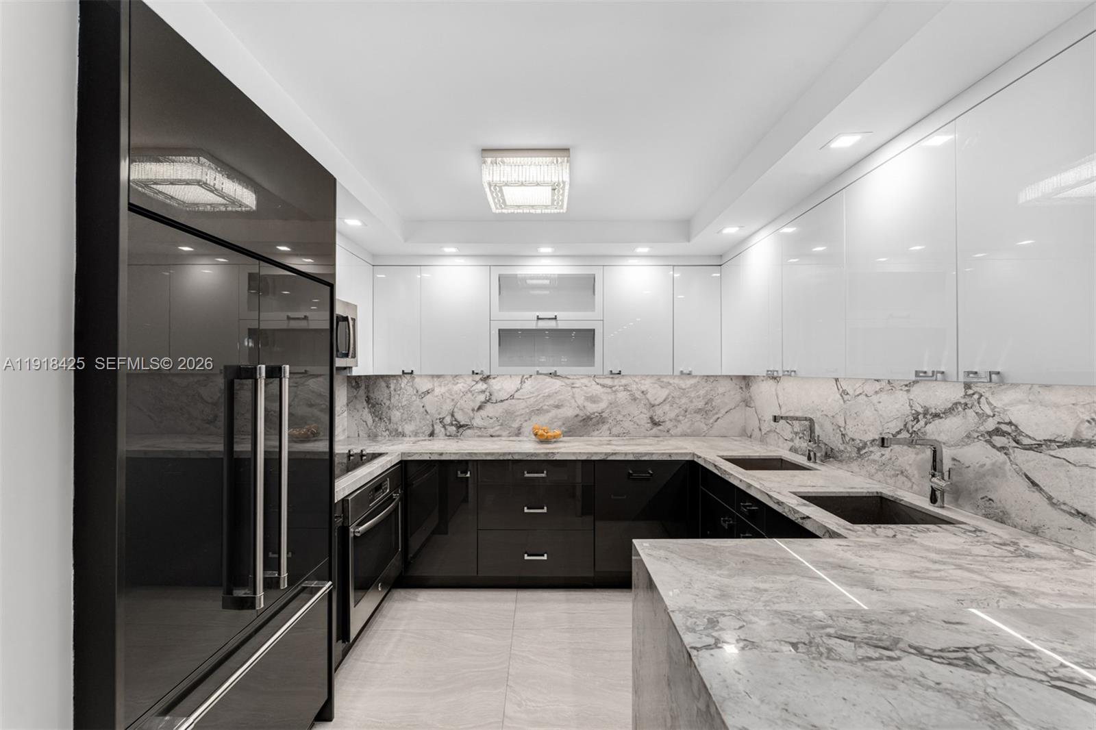 5225 Collins Ave # 603