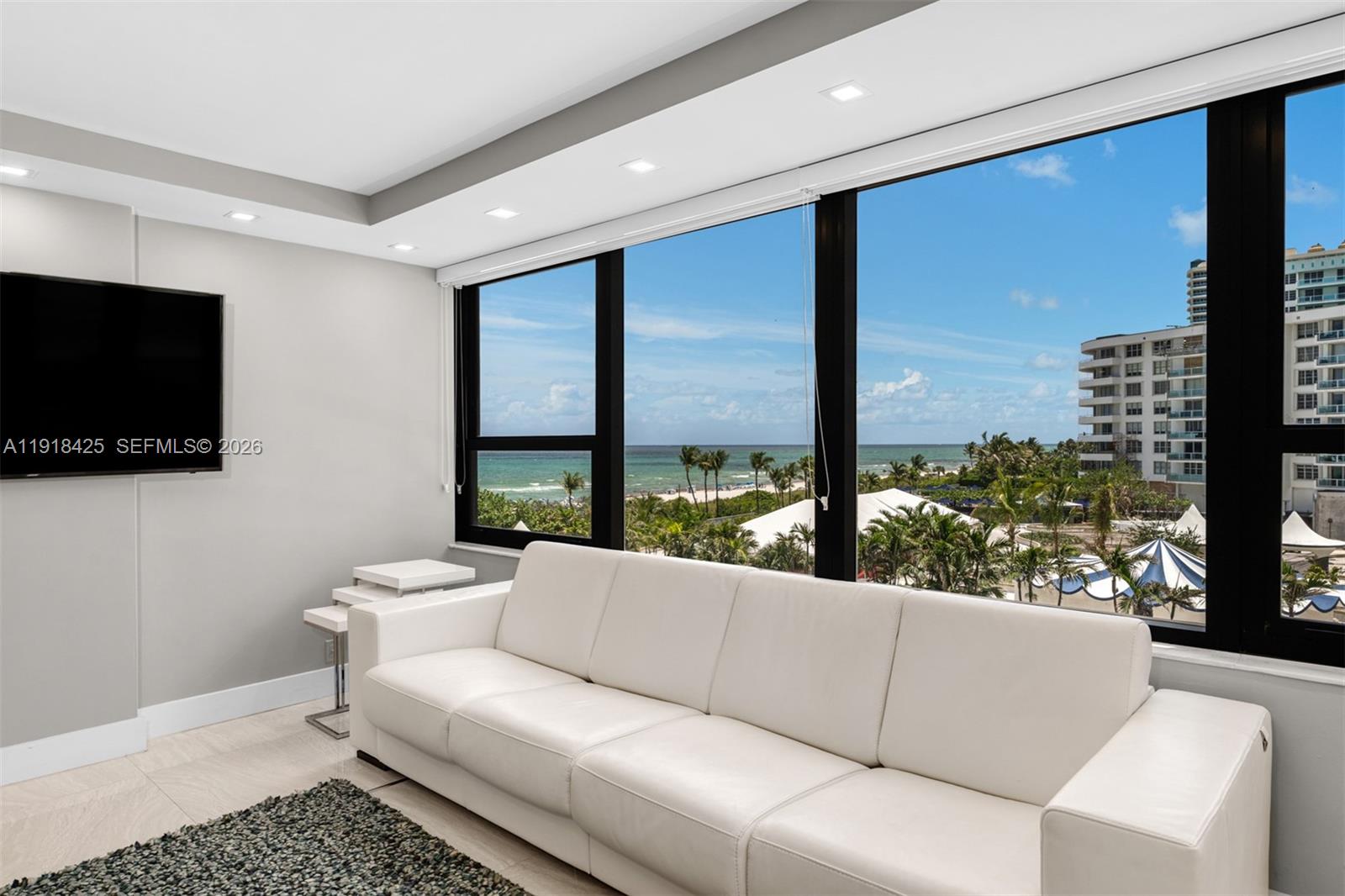 5225 Collins Ave # 603